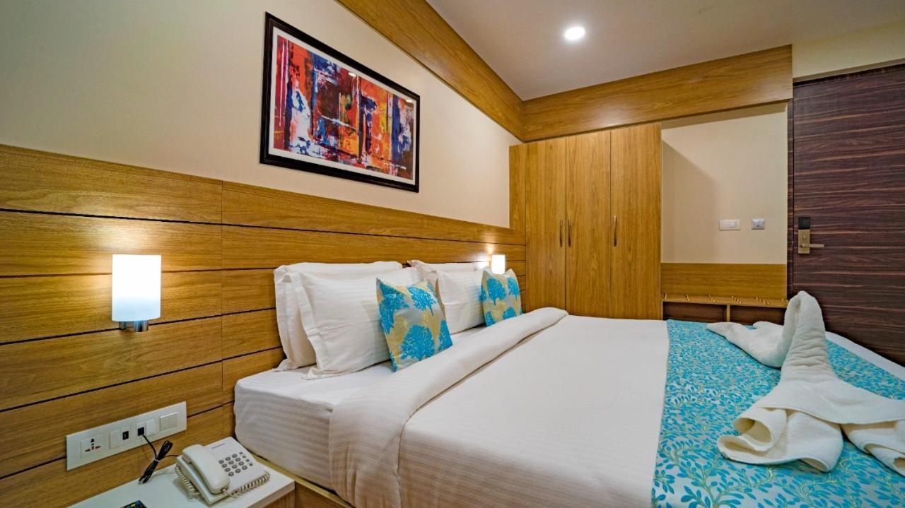 Hotel Wonder Cliff Udaipur Exteriör bild
