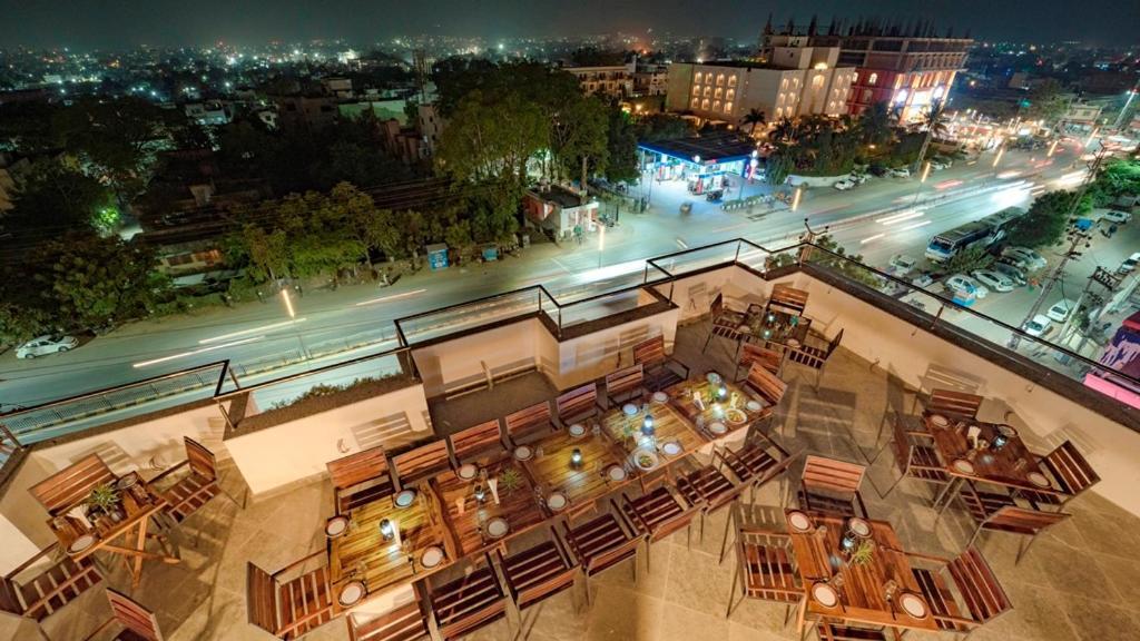 Hotel Wonder Cliff Udaipur Exteriör bild